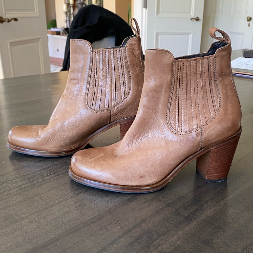 BROWN LEATHER BOOTIES - Picture 5 of 10